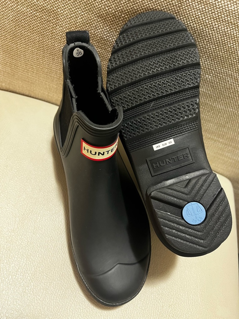 Hunter Black Chelsea Ankle Rain Boots Women’s Size 5 - Picture 7 of 10